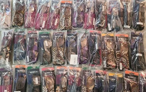 Lot of 40 Foster Grant Reading Glasses w/Case +1.50 to +3.25 Men/Women